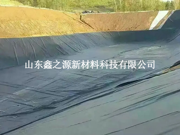 魚塘防滲膜的鋪設過程需要避免哪些問題？