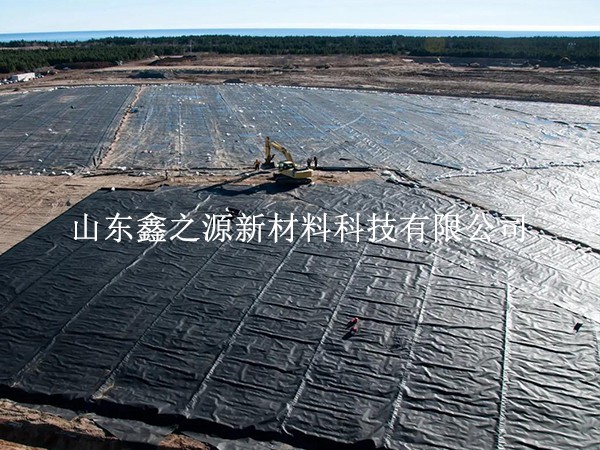 雨季鋪藕池防滲膜？這些準備工作要做足